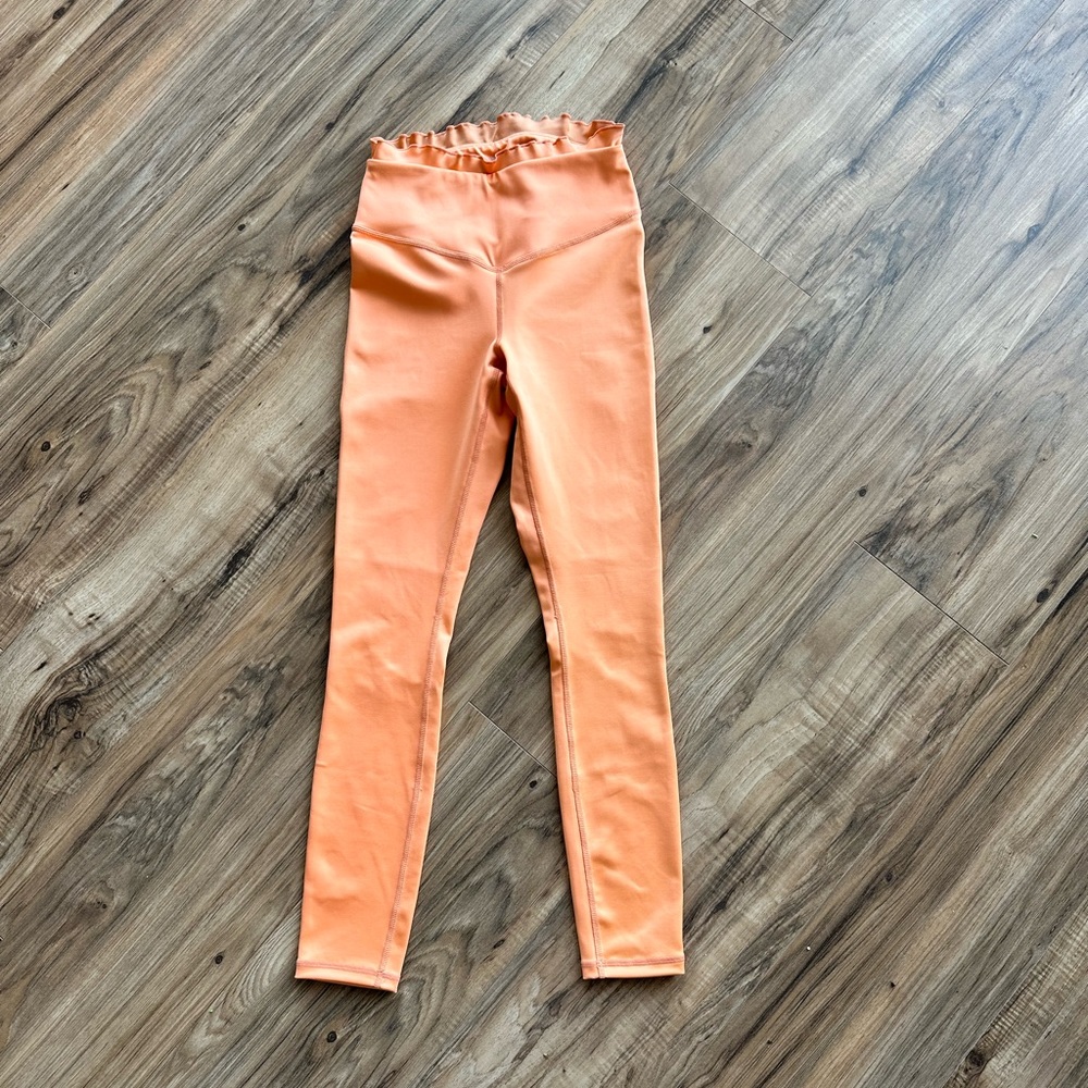 IVL tangerine ruffle top leggings